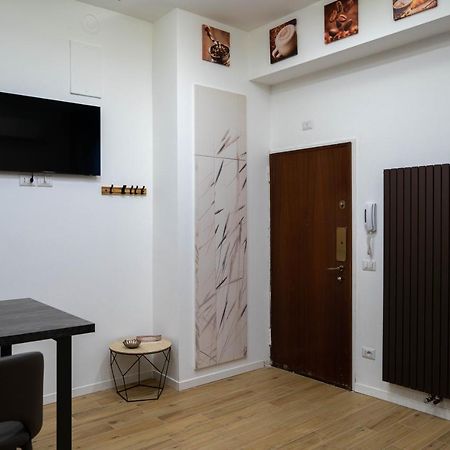 L Arche Comfort & Relax Brown Home Di Via Varesina Milán Exterior foto
